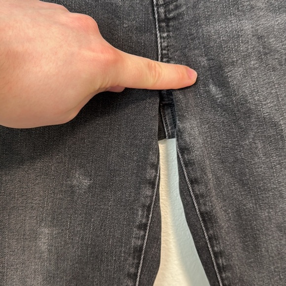 Madewell Kick Out Crop Jeans in Armand Wash - Picture 9 of 16